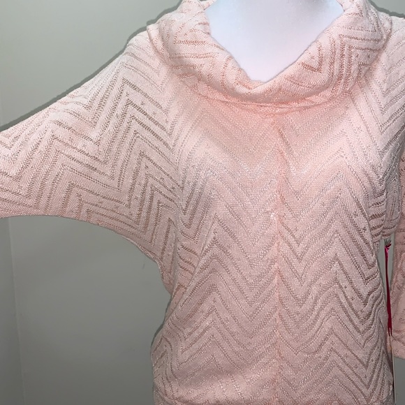 Candies Quarter Sleeve Top NWT - Picture 3 of 6